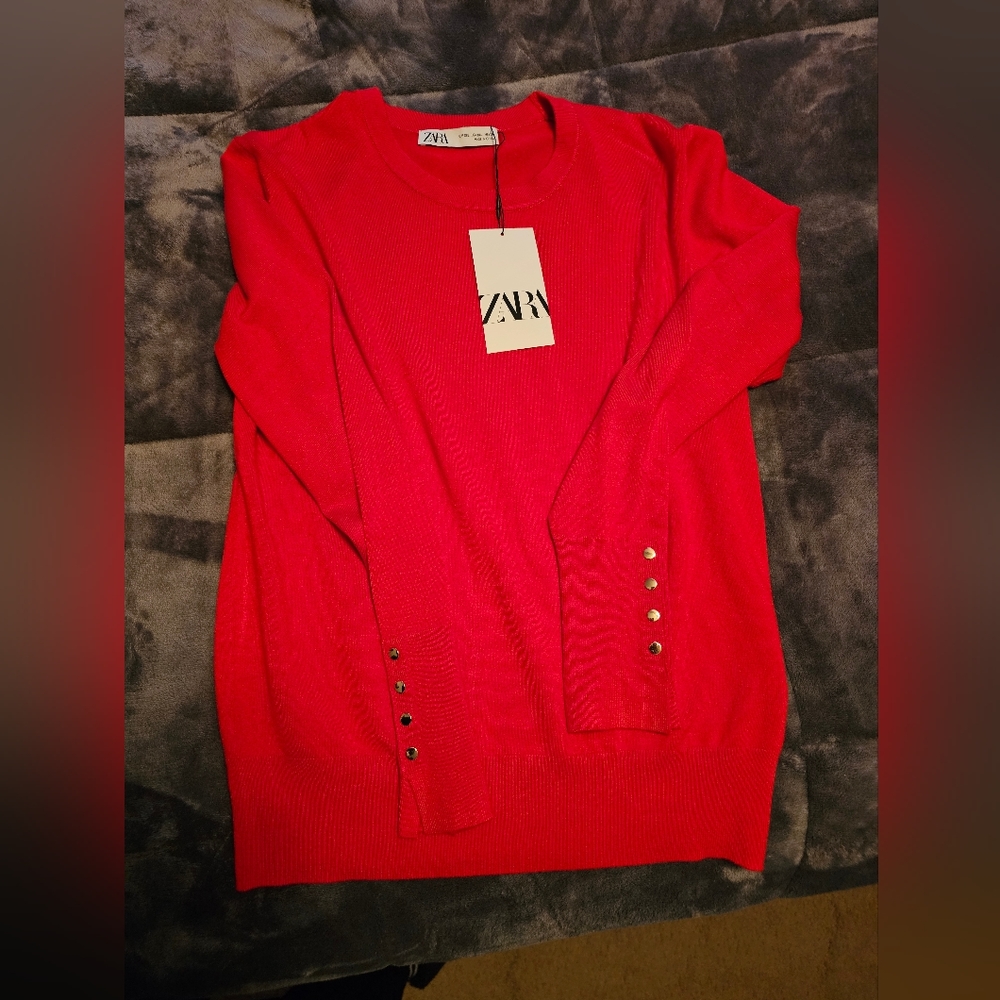 Zara NWT red sweater